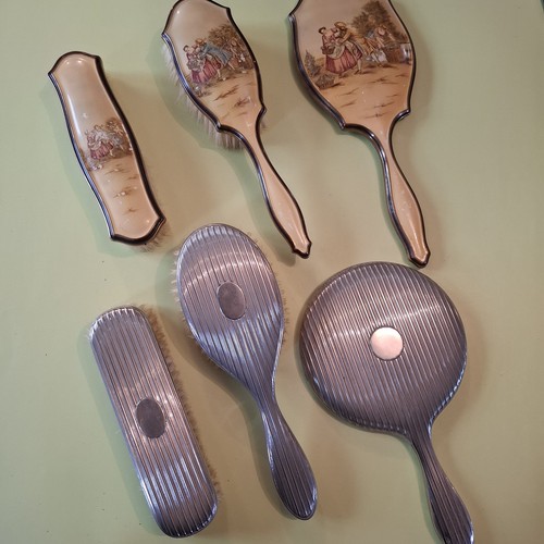 Vintage vanity grooming - vanity,
