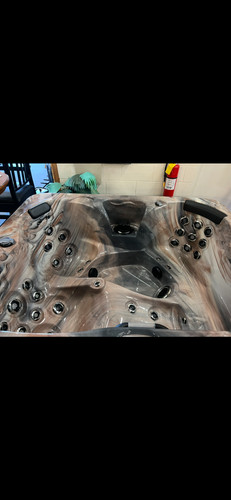 Four winds person jacuzzi - four,