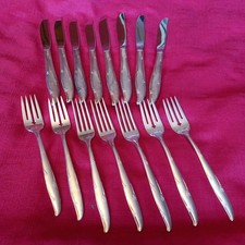JOB LOT OF RETRO 1960s COMMUNITY PLATE CUTLERY 'FLORAL DESIGN'