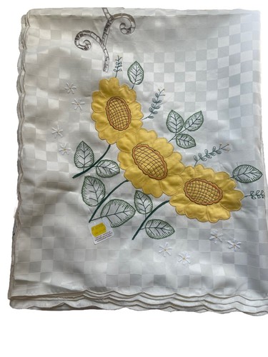 Tablecloth beautifully - ,