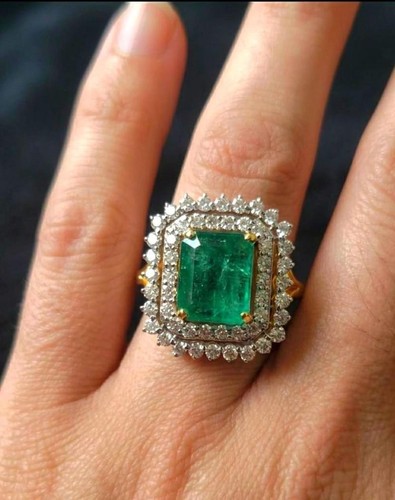 Huge 9ct natural - emerald, &