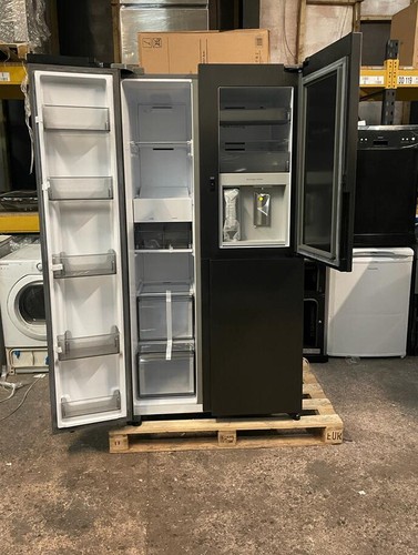 Samsung american style fridge - style,