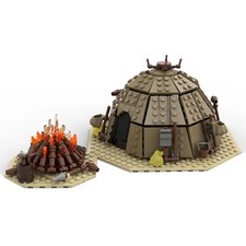 Urtya Tent - Campfire Building