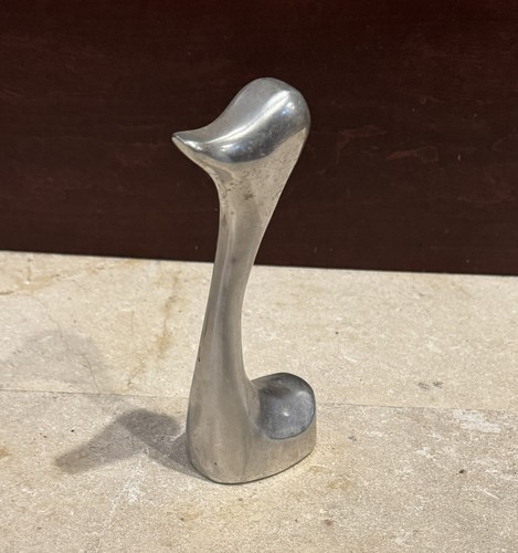 Swan sculpture figurine - sculpture,