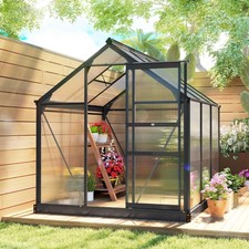 Polycarbonate Walk-In Garden