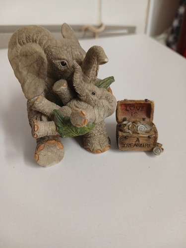 Tuskers elephant love - elephant, a