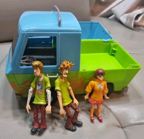 Scooby doo racing - machine, van