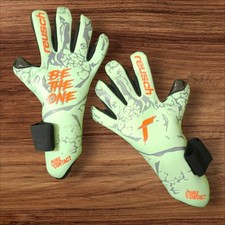 goalkeeper gloves size 9 for proffesoinal use german latex quality