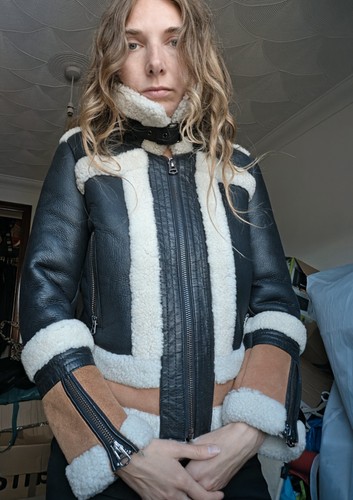 Sheep skin sheepskin - sheep, shearling