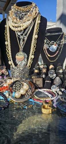 Jewelry lot over - over, 100