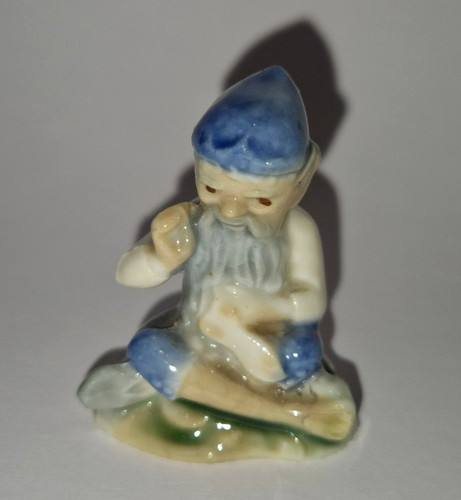 Wade 1950s tailor leprechaun - tailor,