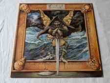 JETHRO TULL - THE BROADSWORD AND THE BEAST (UK RELEASE - INNER SLEEVE - VG/VG+)