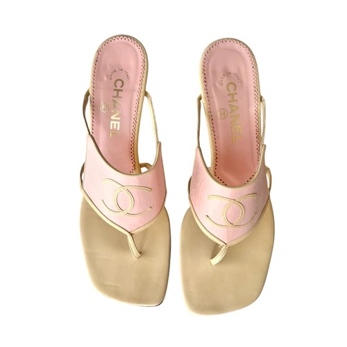Chanel pink logo kitten heels - logo,