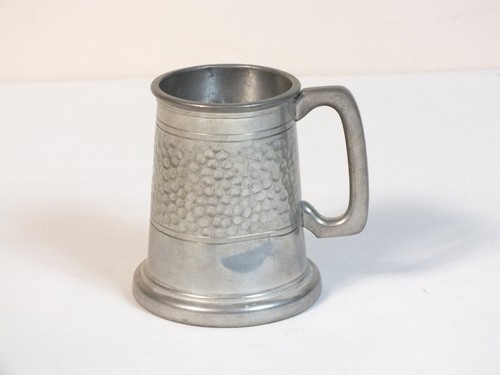 Vintage half pint pewter - half,