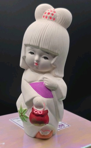 Hakata ceramic geisha girl
