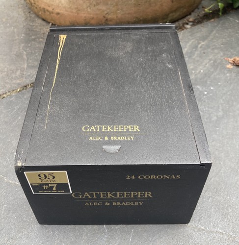 Alec bradley gatekeeper cigar - alec,