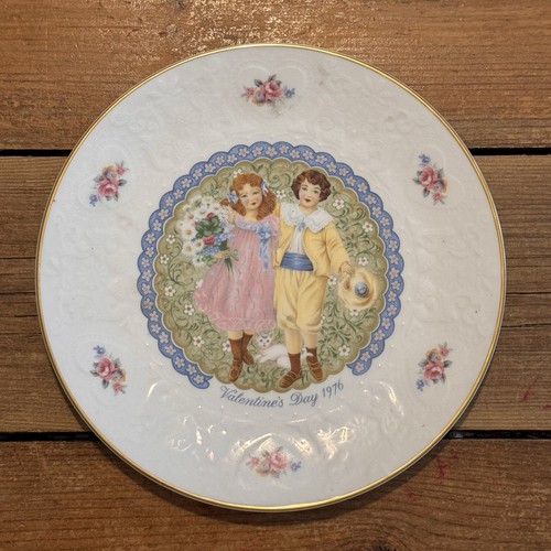 Vintage royal doulton 1976 - vintage,