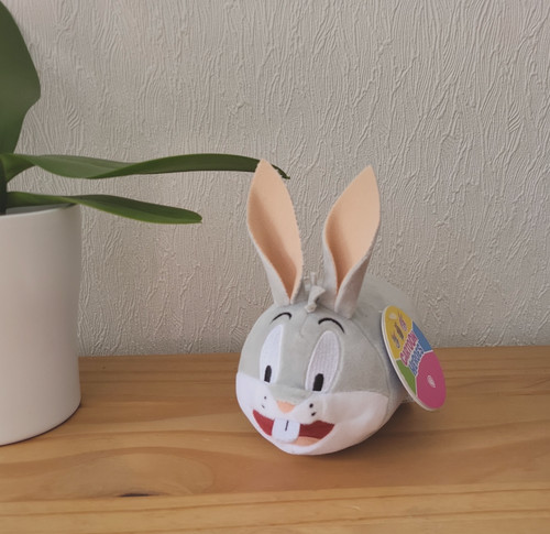 Looney tunes bugs - tunes, cuddly