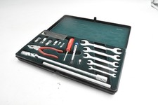 VINTAGE JAGUAR XJS XJ6 XJ12 XJ40 BOOT TOOL KIT SPANNER SPARE SCREWDRIVER BULBS