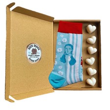 Mens Wizard Of Oz Dorothy Ruby Slippers Design Socks & Wax Melts Gift Set