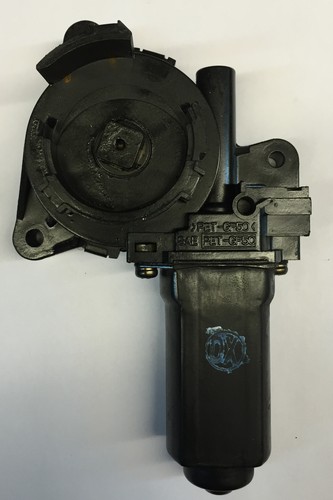 Window lift motor - motor, right