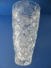 Tall Heavy Tapered Lead Crystal Cut Glass Vase - Feathered Daisies - 7" Tall
