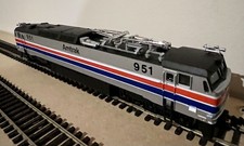 BACHMANN OO/HO SCALE AMTRAK 951 ELECTRIC LOCOMOTIVE TRAIN BOXED