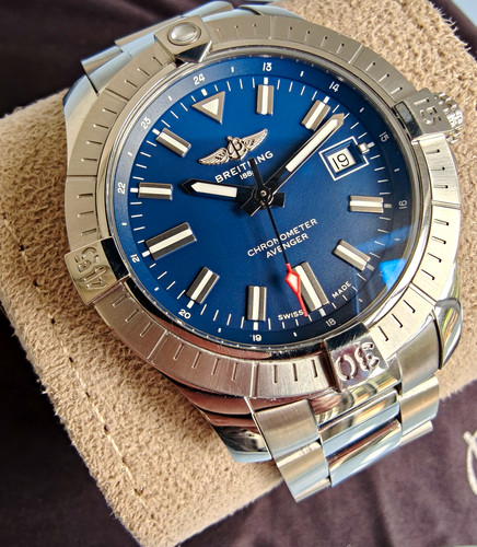Breitling avenger automatic - breitling,