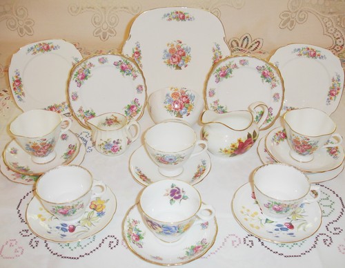 Superb vintage bone china - superb, 22