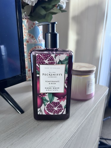 Pecksniffs pomegranate musk - pecksniffs,