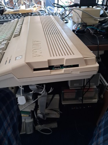 Amiga 500 beige - amiga,
