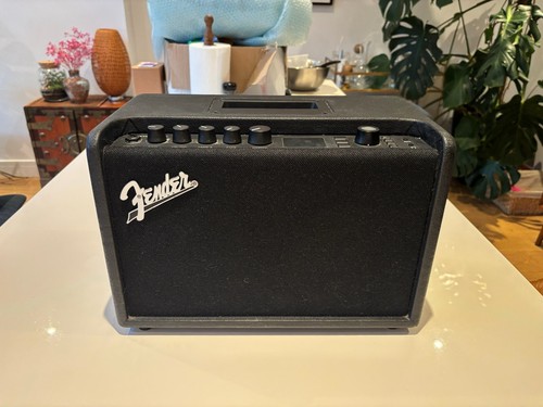 Fender mustang gt40 - 40w, guitar
