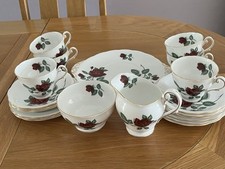 Royal Standard “Red Velvet” Bone China 18 Piece Tea Set