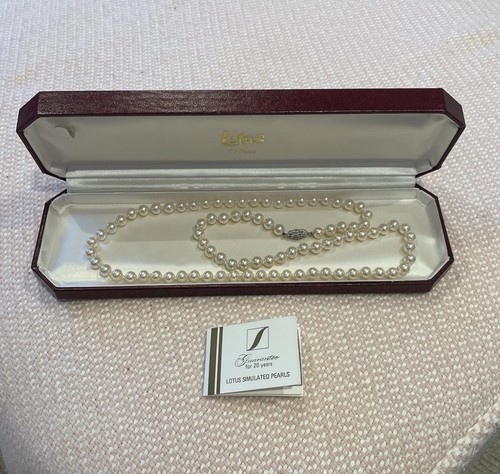Lotus simulated pearls 1985 - lotus,