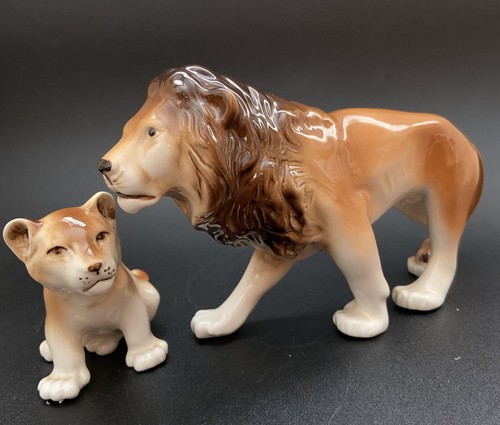 Royal dux porcelain lion and - lion,
