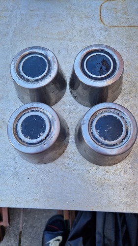Ford sports wheel - , centre