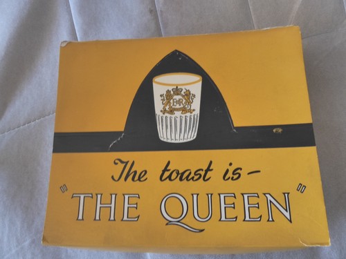 Vintage queen elizabeth - queen,