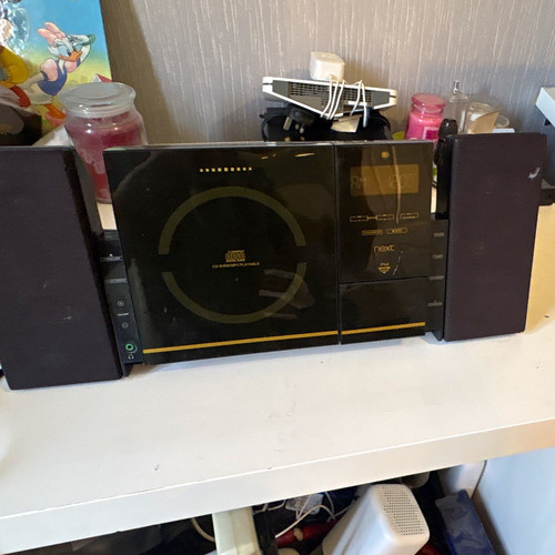 Next compact shelf stereo - next, cd