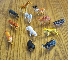6 NEW ZOO ANIMALS 2" TOY