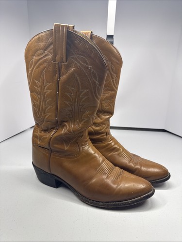 Tony lama cowboy boots - tony,