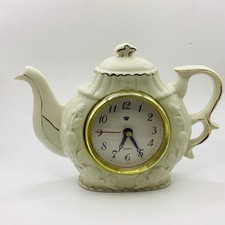 Quarts ceramic teapot clock