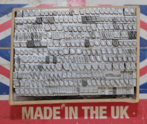 11pt univers italic metal - 11pt,