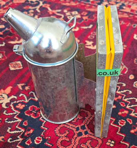 Metal beekeeping smoker with - smoker,