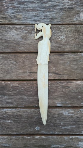 Greenland inuit tupilak - inuit, hand