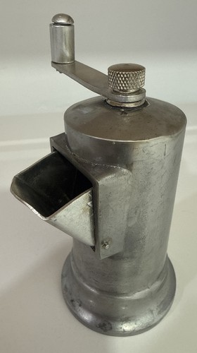 Pepper spice grinder mill - spice,