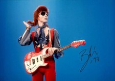 DAVID BOWIE SIGNED AUTOGRAPHED