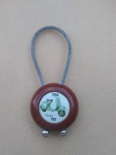 Very Rare - Genuine Piaggio Vespa Keyring - 1950 "Vespa 125" - Wood/Wire