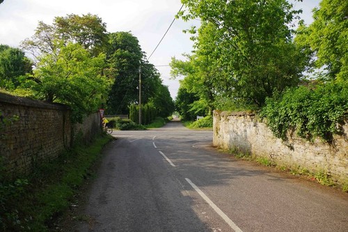 Photo 6x4 junction - 6x4, weald