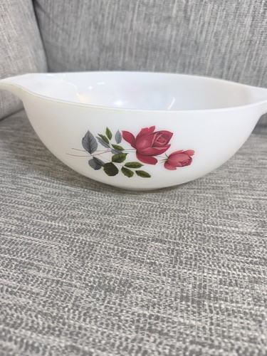 Large vintage jaj pyrex - large,