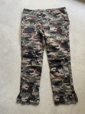 S NILI LOTAN Camo Clam Diggers